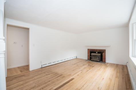 14 Main Street Extension Simsbury CT 06081