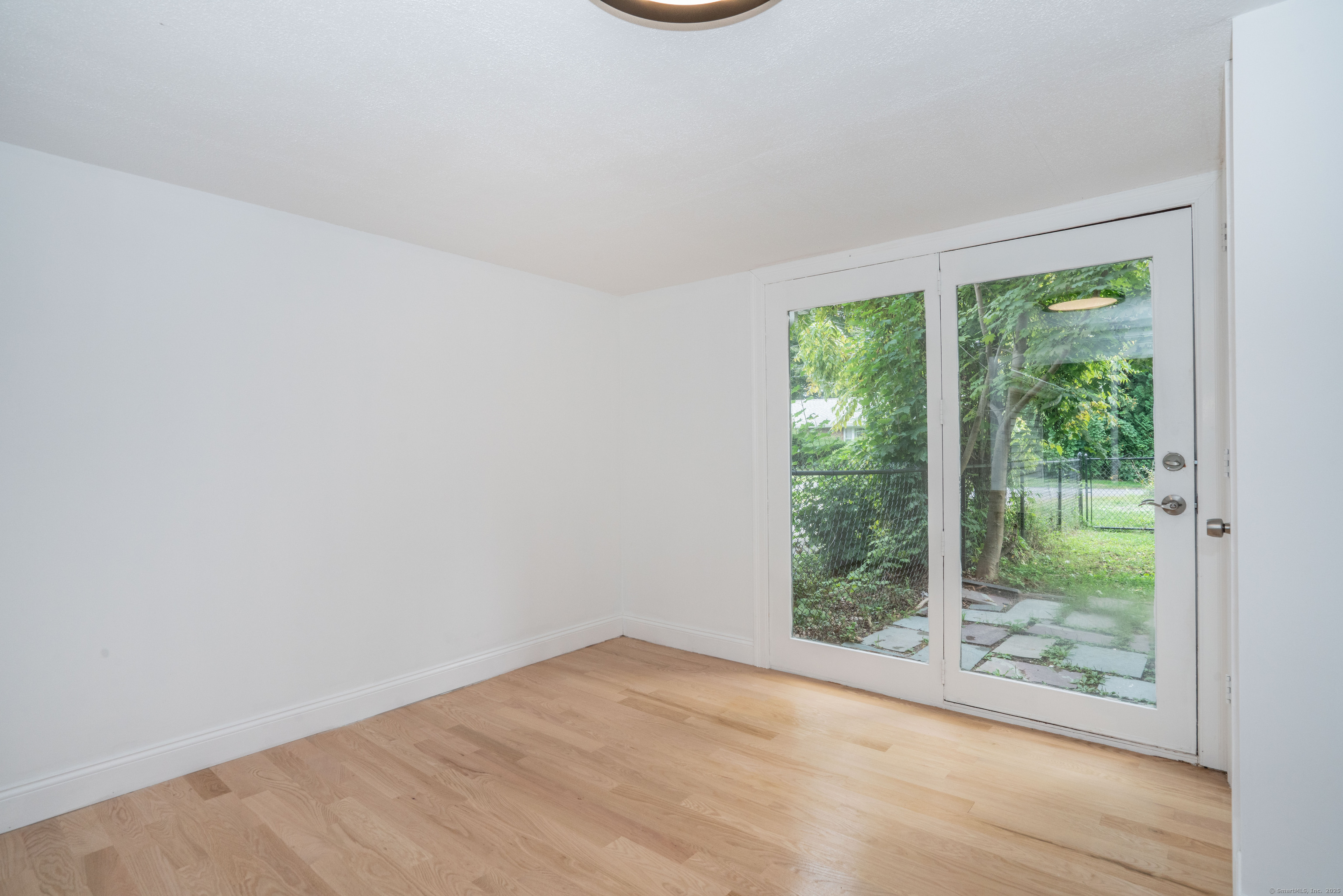 14 Main Street Extension Simsbury CT 06081