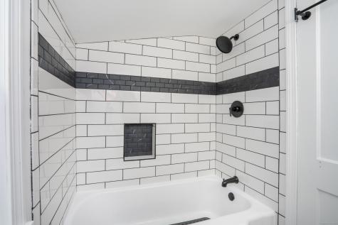 14 Main Street Extension Simsbury CT 06081