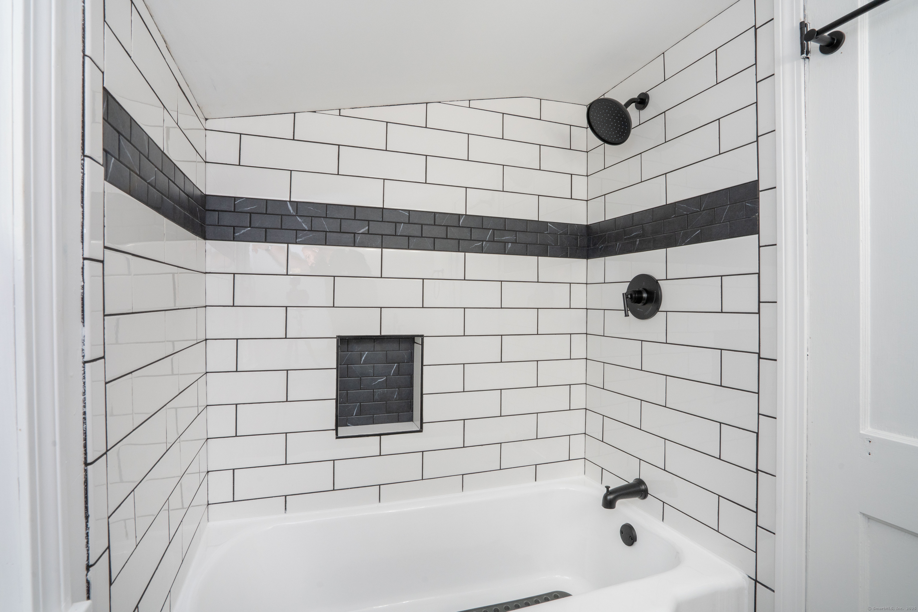 14 Main Street Extension Simsbury CT 06081