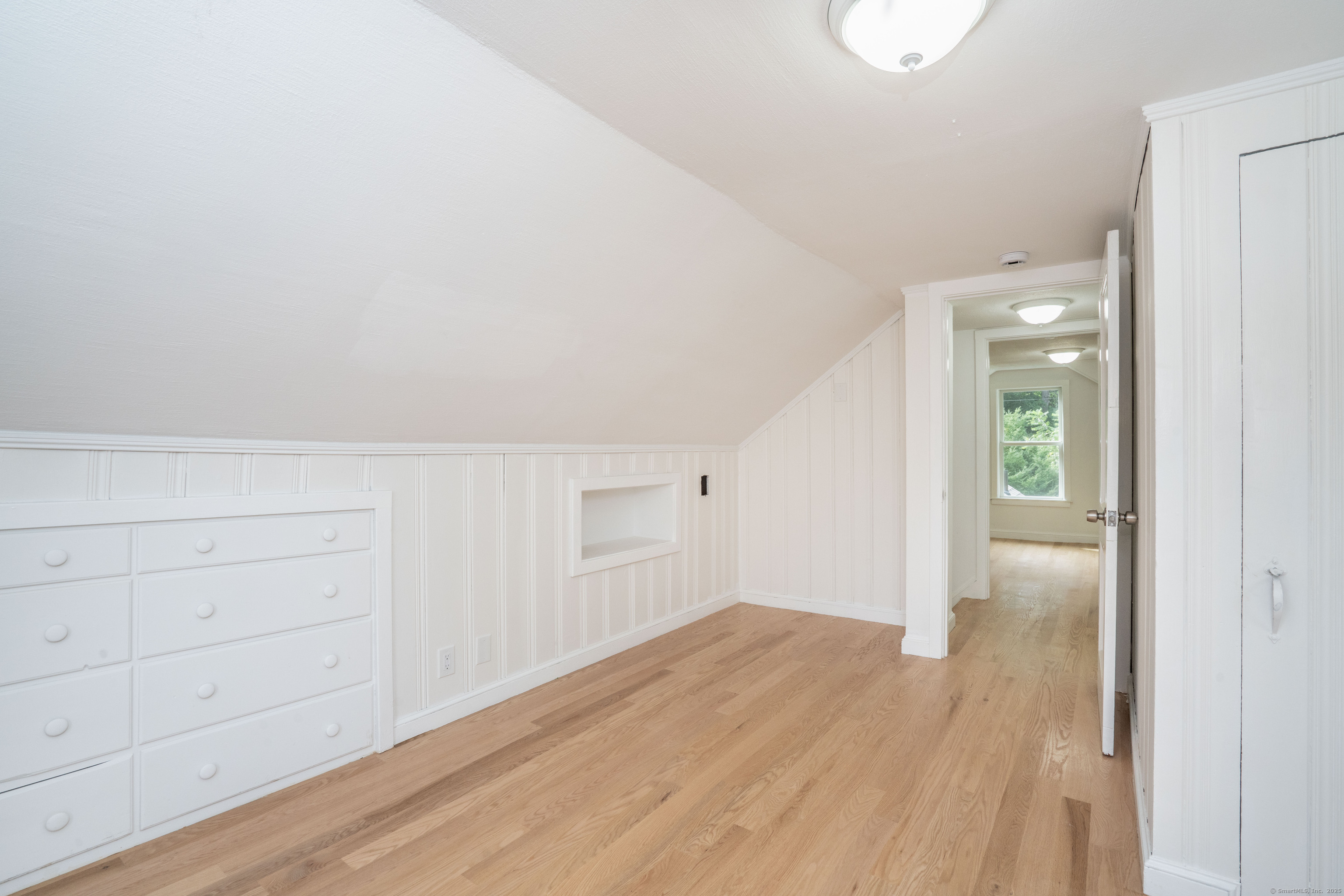 14 Main Street Extension Simsbury CT 06081