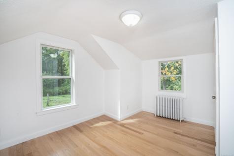 14 Main Street Extension Simsbury CT 06081