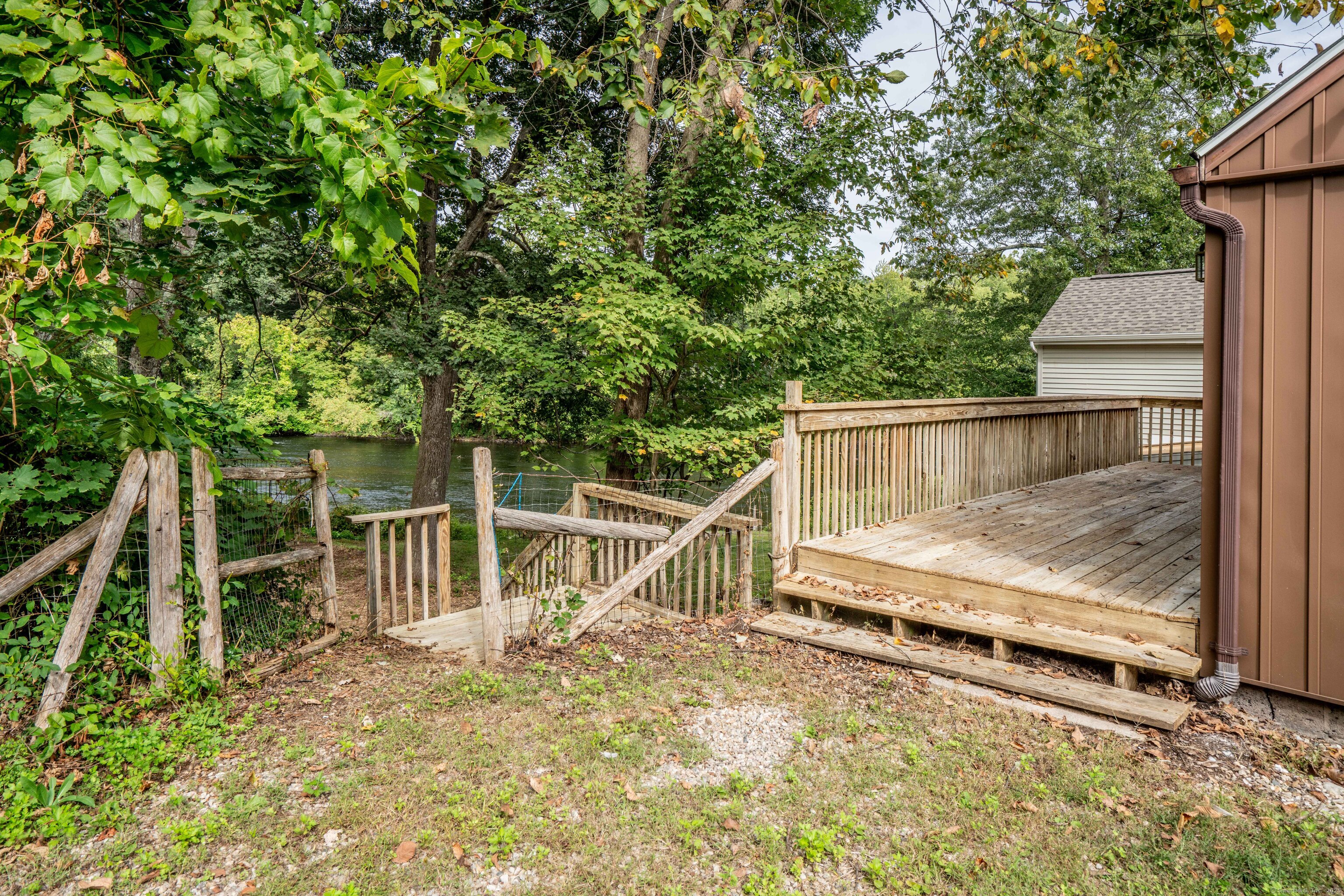 14 Main Street Extension Simsbury CT 06081