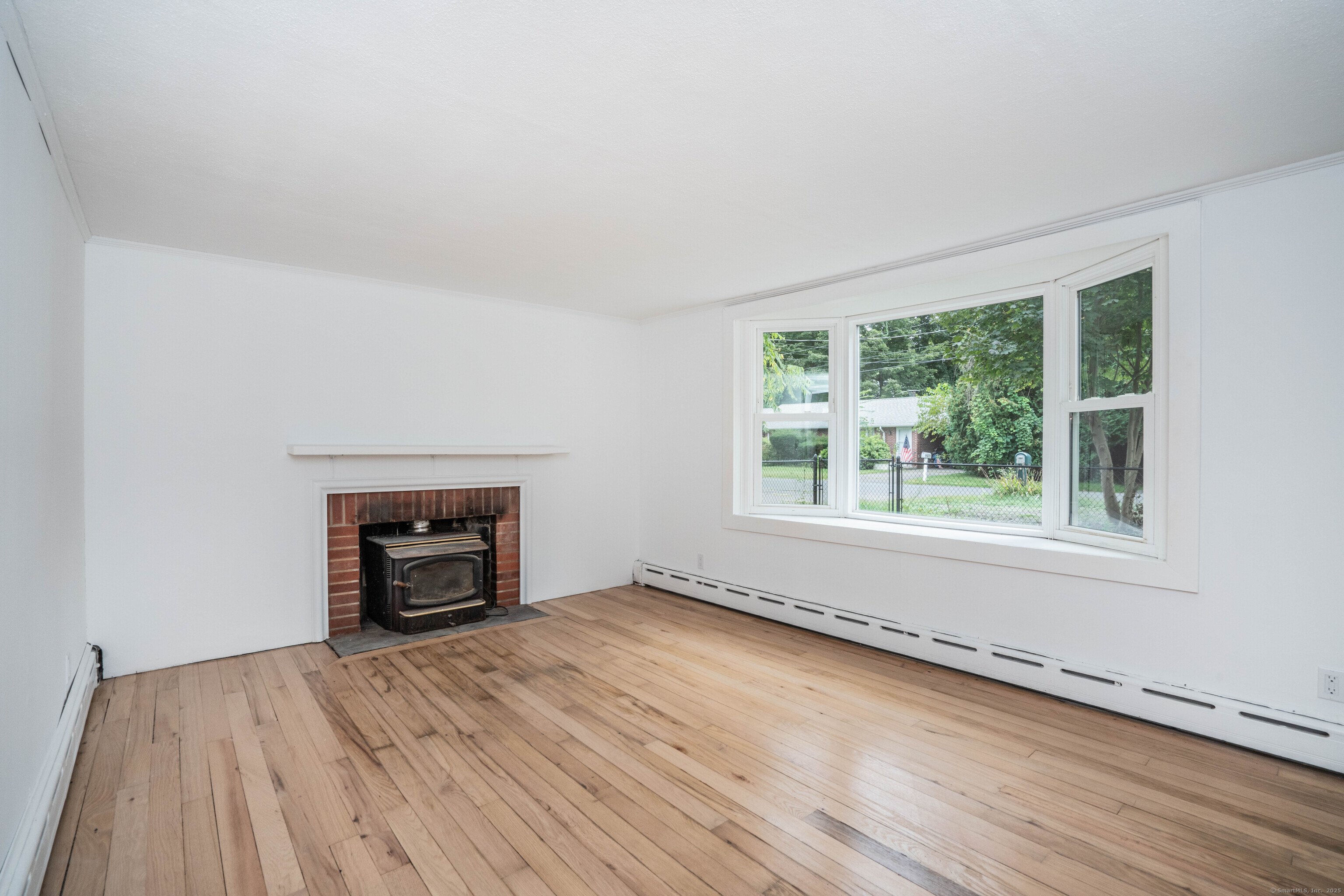 14 Main Street Extension Simsbury CT 06081