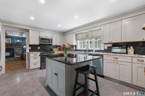 13 Fox Road Putnam CT 06260