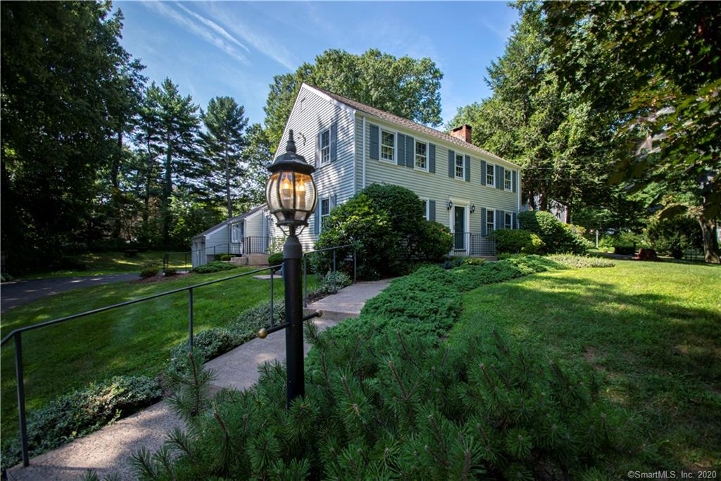 7 Hunter Drive West Hartford CT 06107