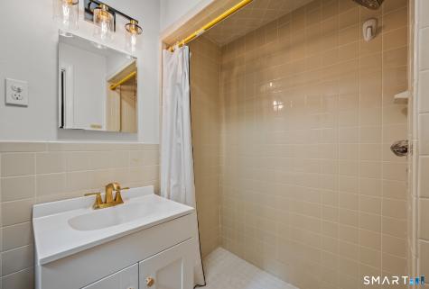 183 Tunxis Avenue Bloomfield CT 06002