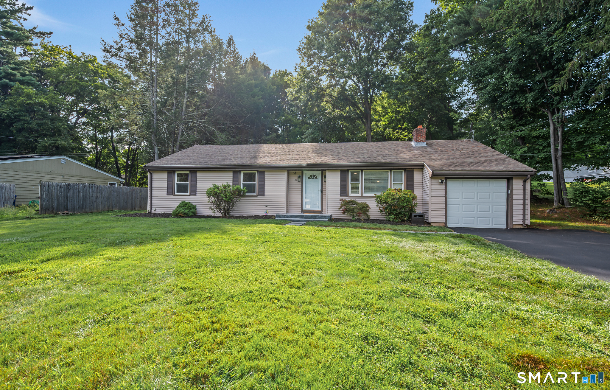 183 Tunxis Avenue Bloomfield CT 06002
