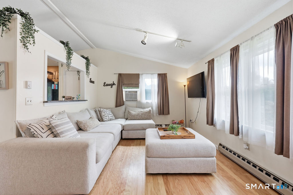 21 Woodside Drive Farmington CT 06085
