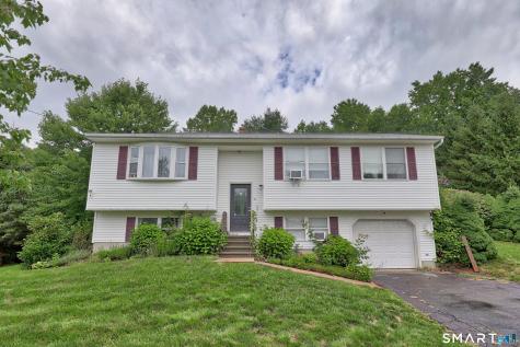 21 Applewood Lane Naugatuck CT 06770