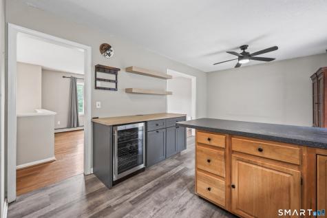 21 Applewood Lane Naugatuck CT 06770