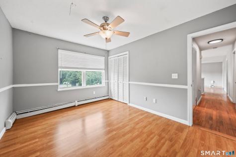 21 Applewood Lane Naugatuck CT 06770