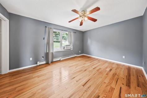 21 Applewood Lane Naugatuck CT 06770