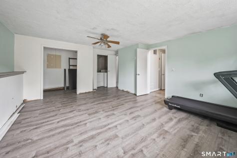 21 Applewood Lane Naugatuck CT 06770