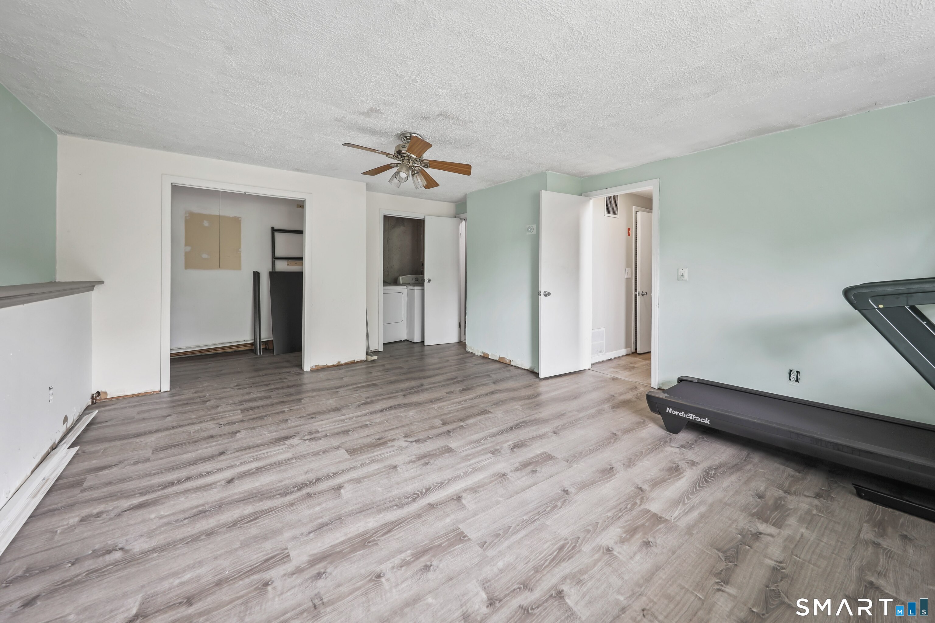 21 Applewood Lane Naugatuck CT 06770