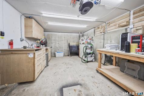 21 Applewood Lane Naugatuck CT 06770