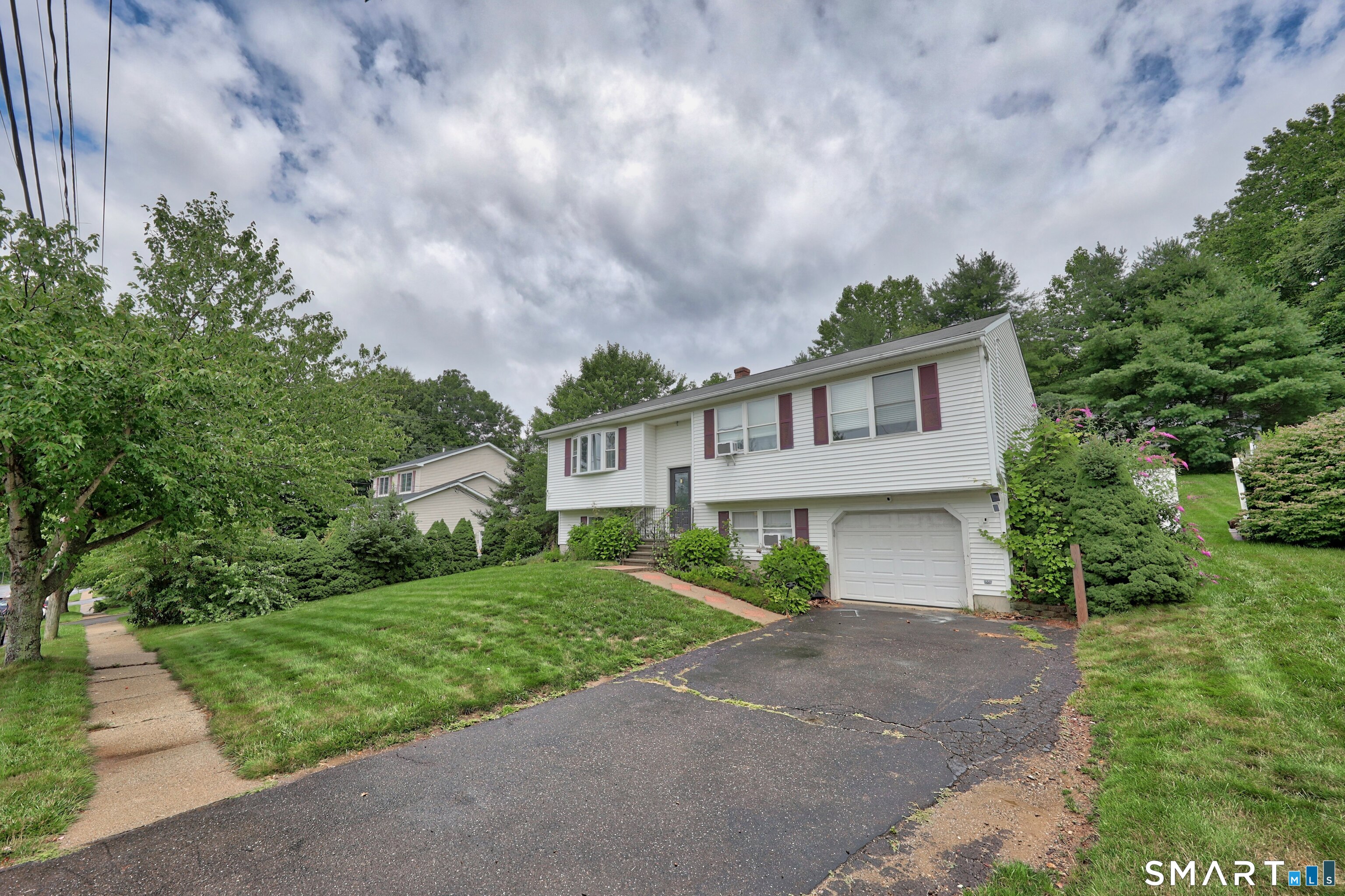 21 Applewood Lane Naugatuck CT 06770