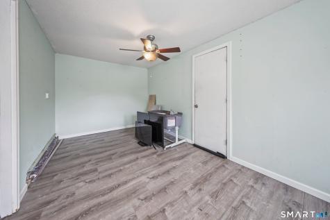 21 Applewood Lane Naugatuck CT 06770