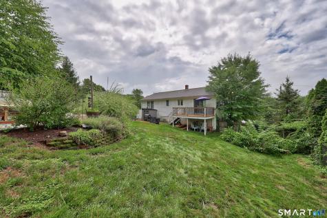 21 Applewood Lane Naugatuck CT 06770
