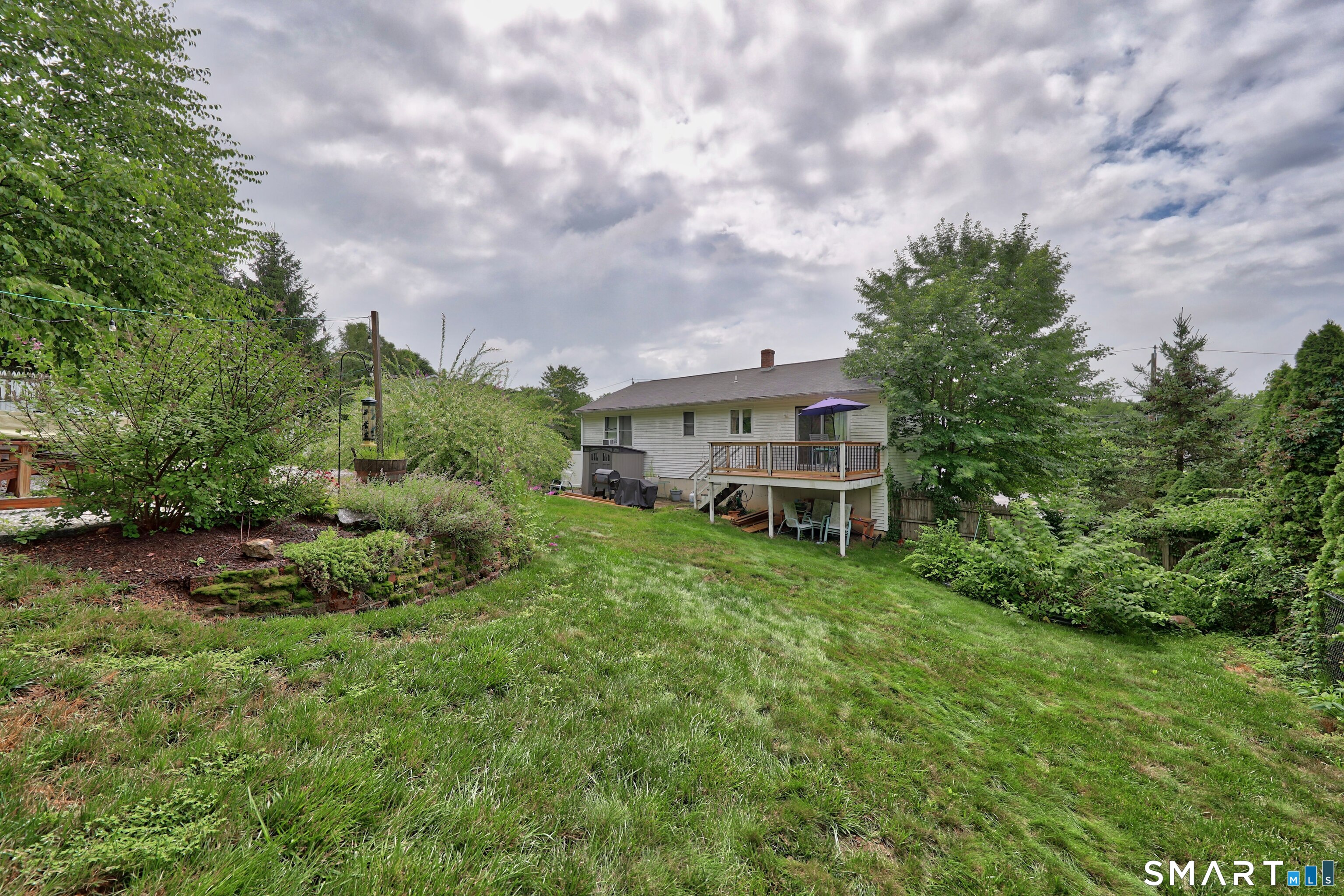21 Applewood Lane Naugatuck CT 06770
