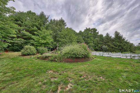 21 Applewood Lane Naugatuck CT 06770