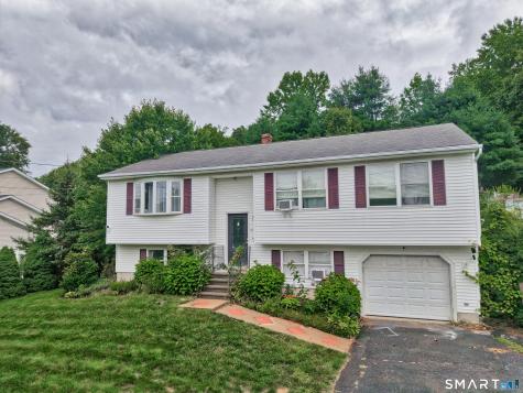 21 Applewood Lane Naugatuck CT 06770