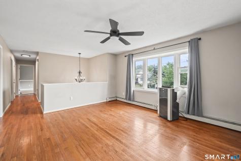 21 Applewood Lane Naugatuck CT 06770