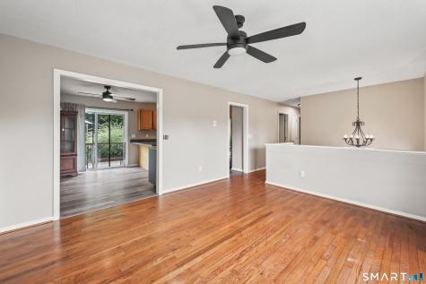 21 Applewood Lane Naugatuck CT 06770