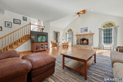 124 Hawley Road Oxford CT 06478
