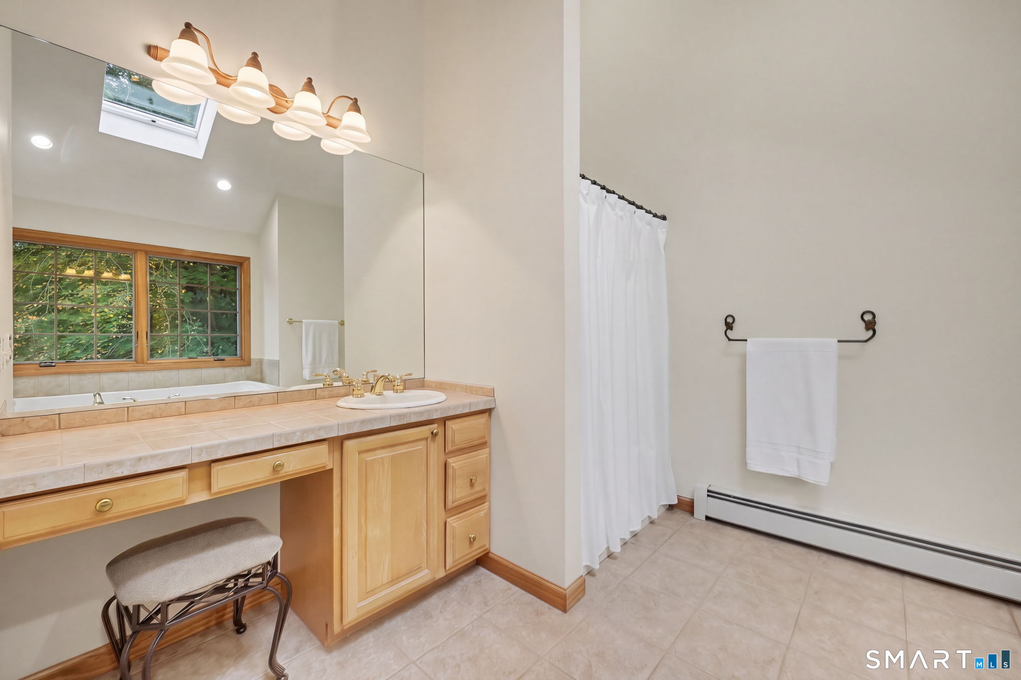 124 Hawley Road Oxford CT 06478