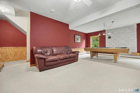 124 Hawley Road Oxford CT 06478