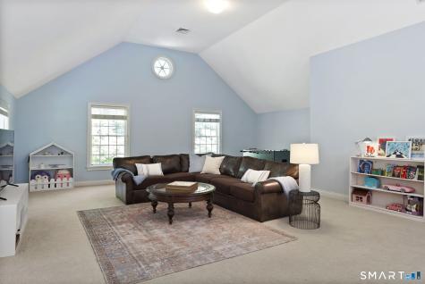 10 Langley Park Farmington CT 06032