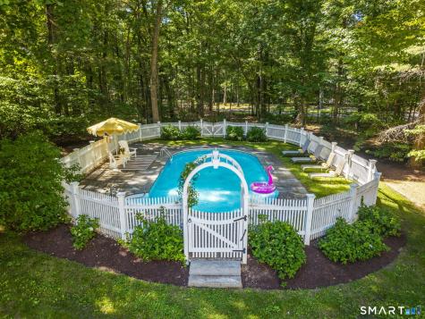 10 Langley Park Farmington CT 06032