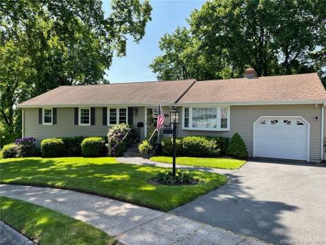 7 Eastwood Drive Plainville CT 06062