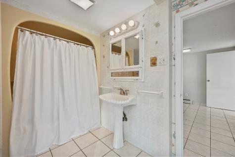 44 Washington Parkway Stratford CT 06615