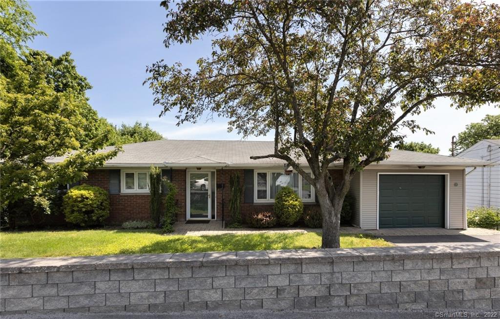 75 Esther Avenue Waterbury CT 06708
