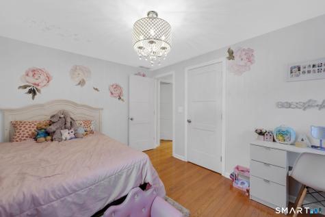 21 Pierce Lane Madison CT 06443