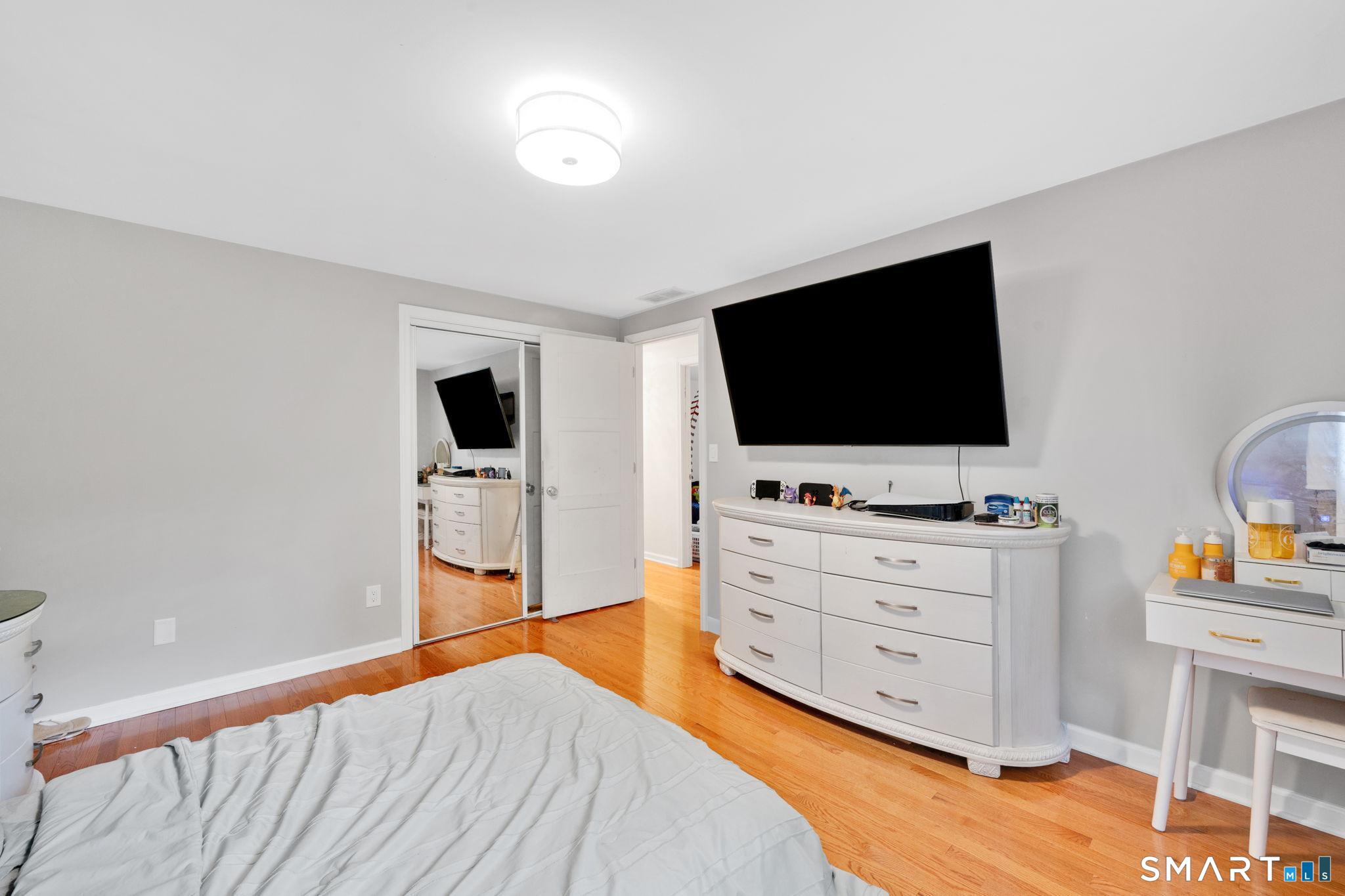 21 Pierce Lane Madison CT 06443