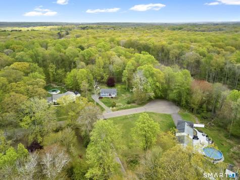 21 Pierce Lane Madison CT 06443