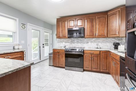 60 Dalewood Road Newington CT 06111
