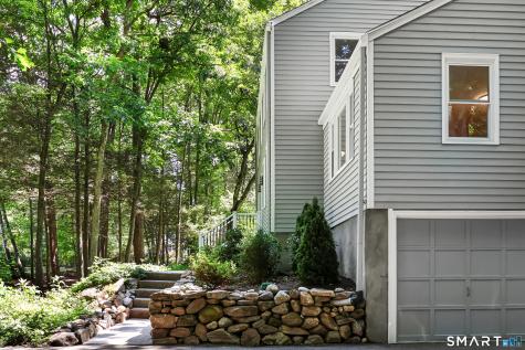 9 Katherine Gaylord Lane Burlington CT 06013