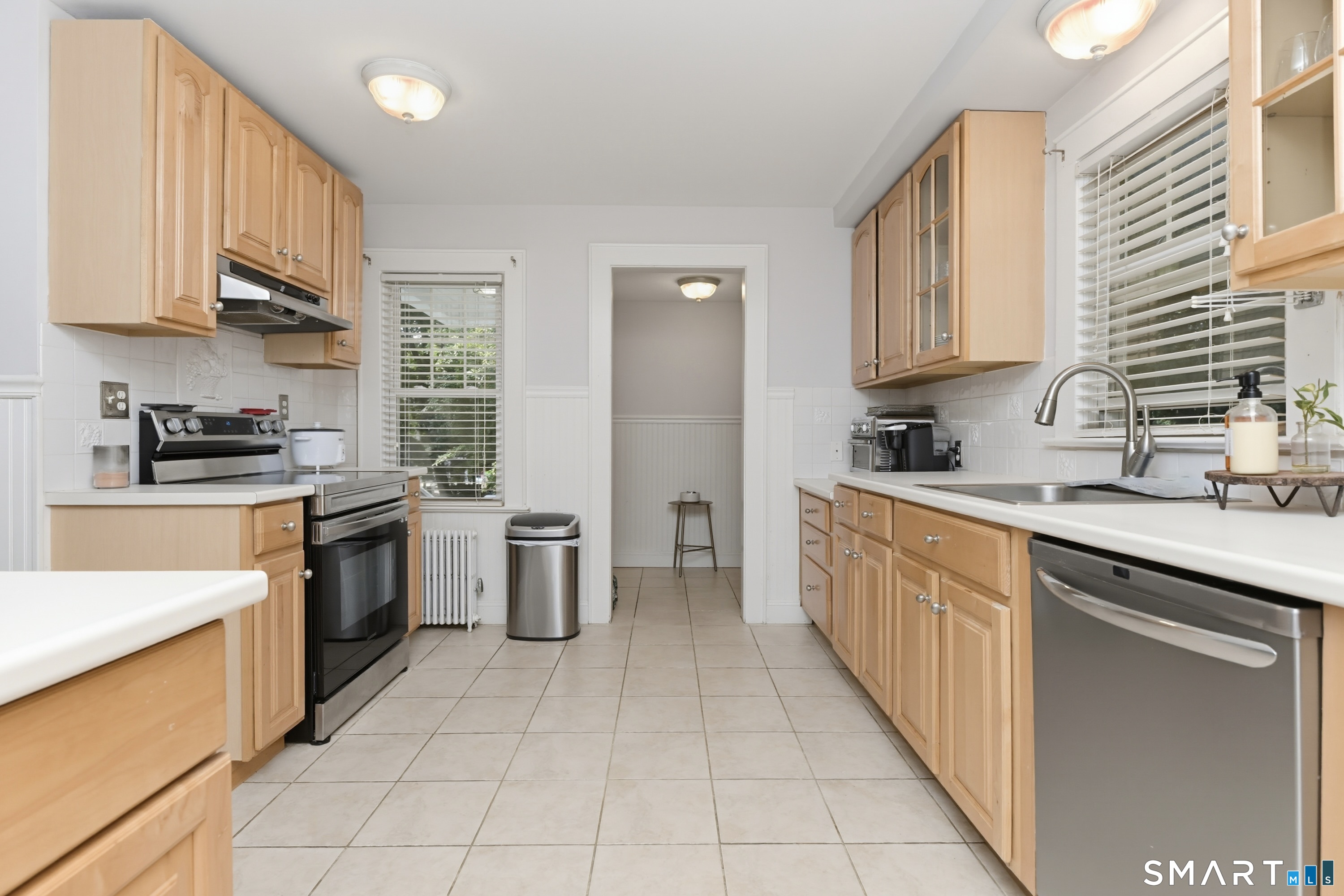 1923 Huntington Turnpike Trumbull CT 06611