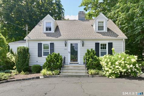 1923 Huntington Turnpike Trumbull CT 06611