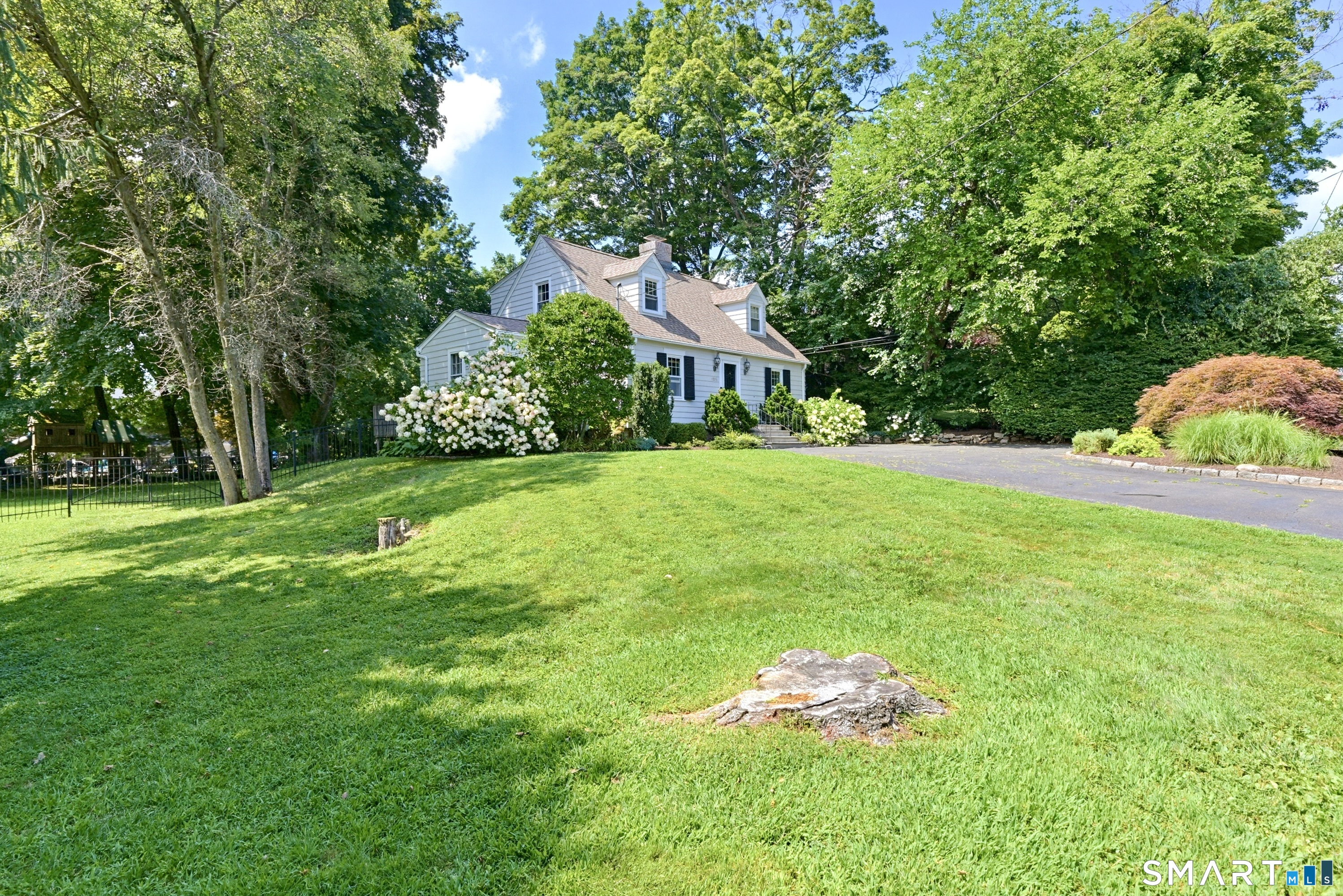 1923 Huntington Turnpike Trumbull CT 06611