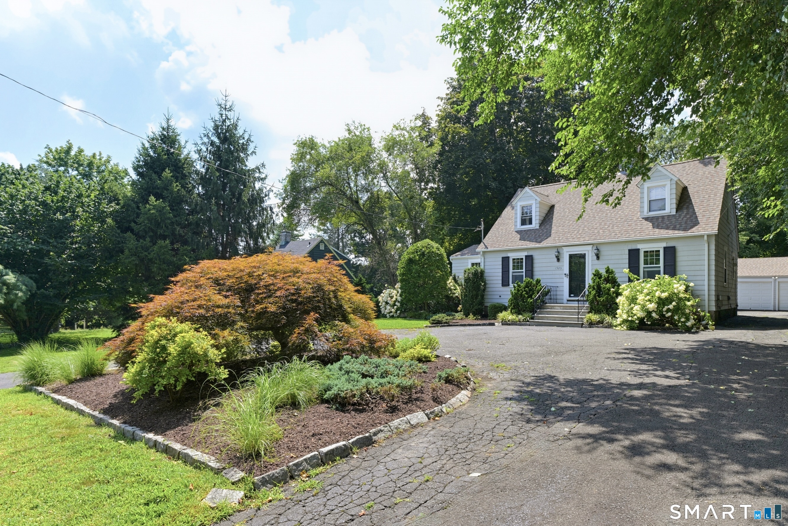 1923 Huntington Turnpike Trumbull CT 06611