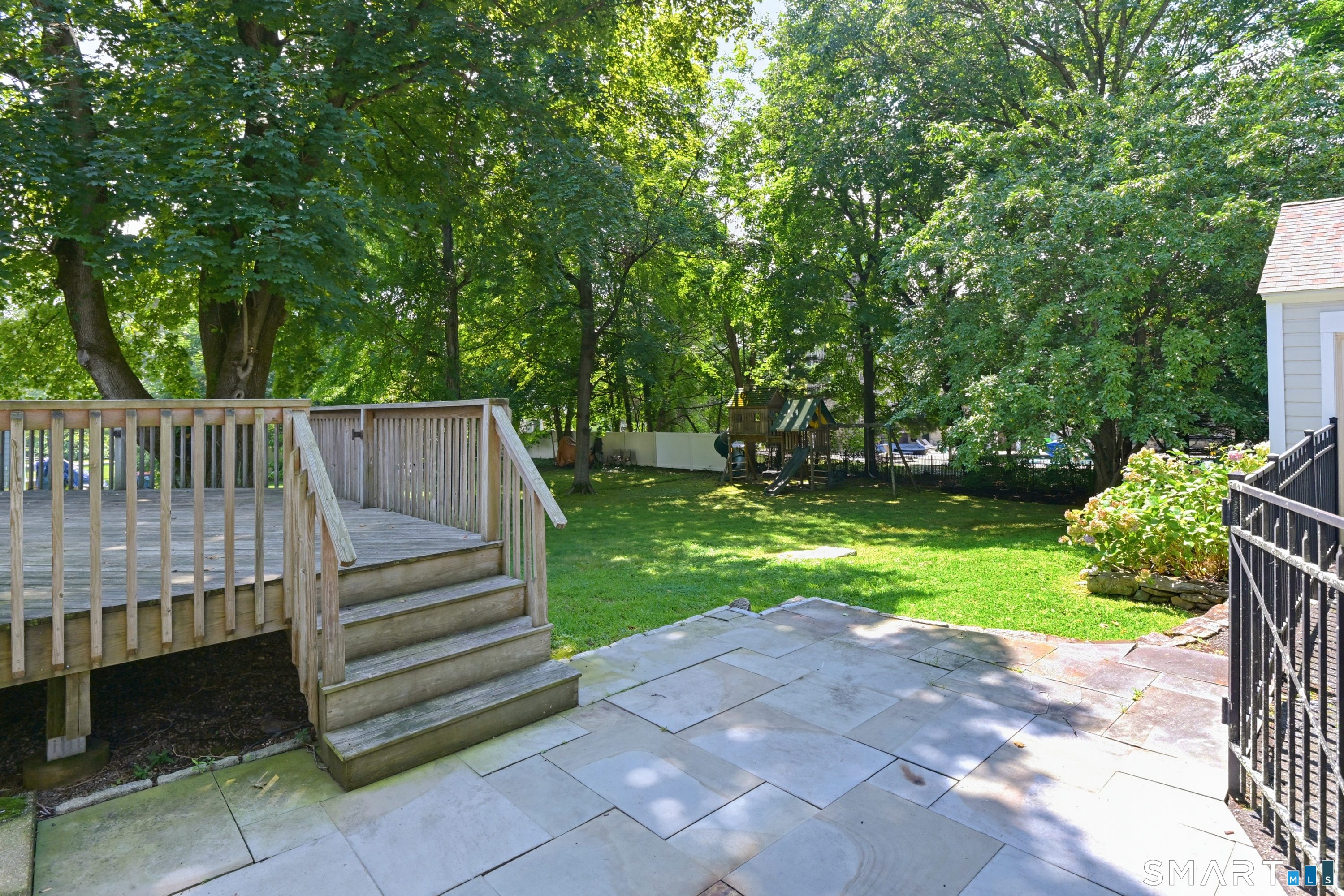 1923 Huntington Turnpike Trumbull CT 06611