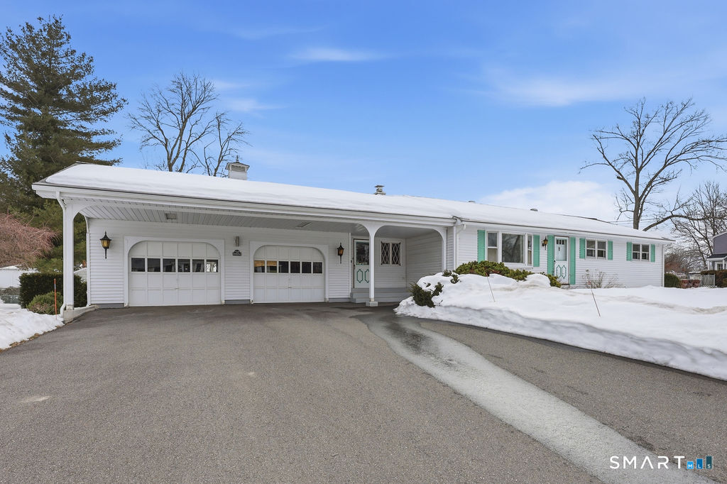 24 Iroquois Road Enfield CT 06082