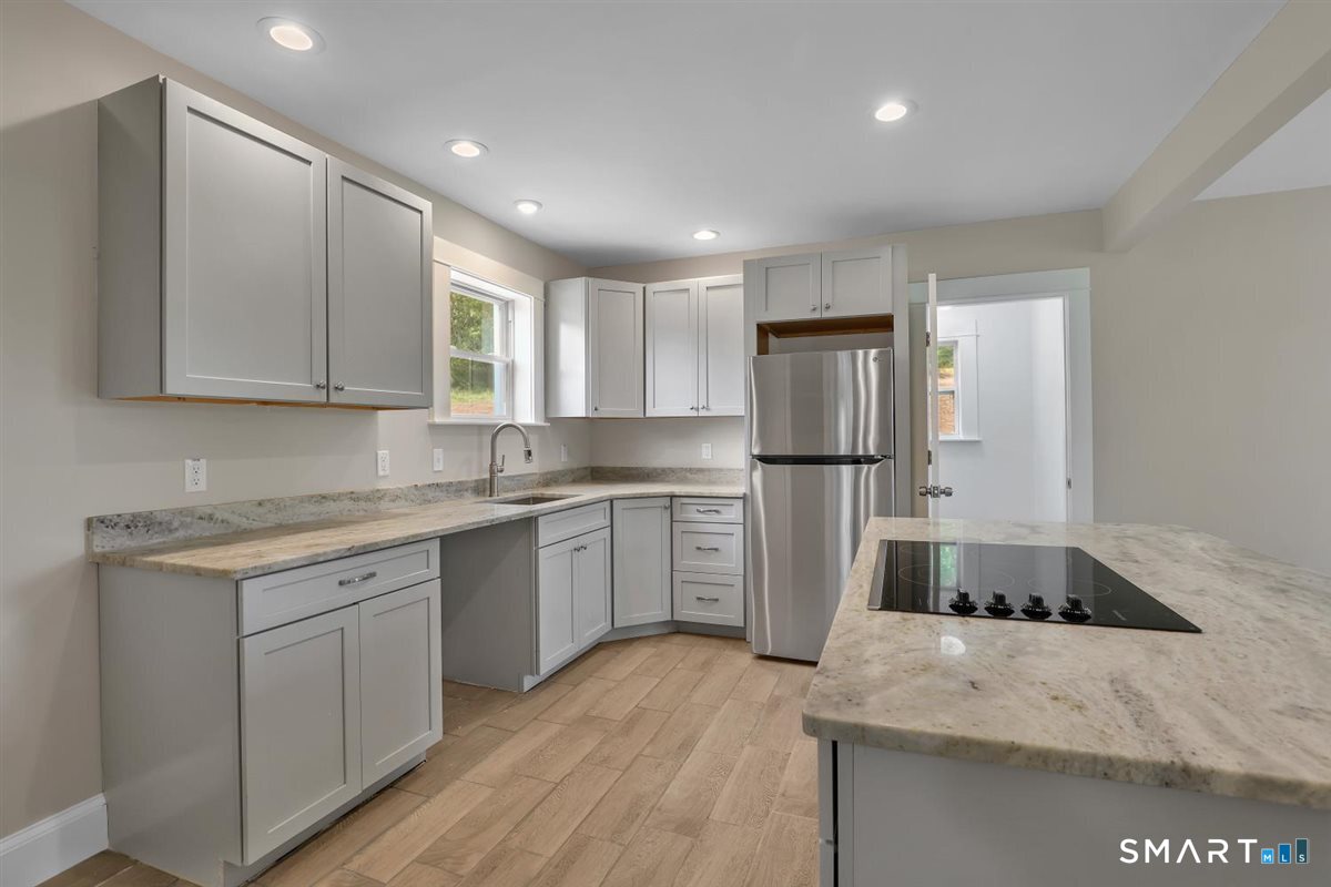 672 East Main Street Middletown CT 06457