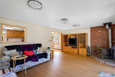 43 Hang Dog Lane Wethersfield CT 06109