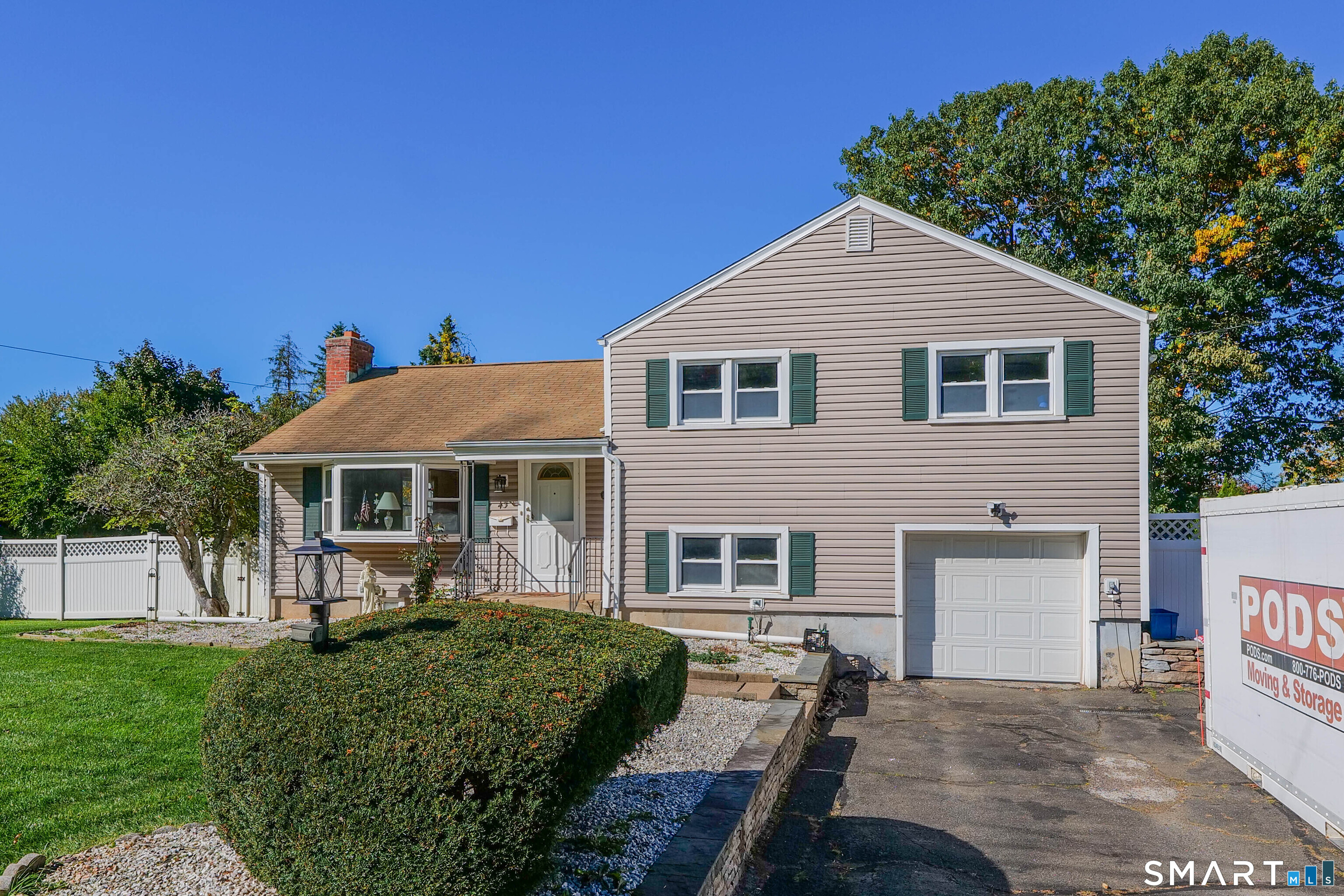 43 Hang Dog Lane Wethersfield CT 06109